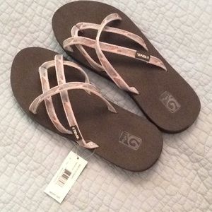 NWT Teva flip flops, size 9